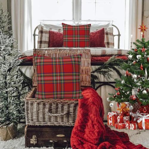 GOOESING Christmas Plaid Pillow Covers Set of 2 Scottish Tartan Farmhouse Throw Pillow Case Cushion Cover for Sofa Couch Home Decor, Red and Green