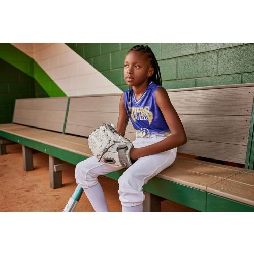 Size M....color grey ..Champro girls softball pant