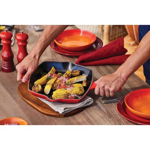 Le Creuset Enameled Cast Iron Signature Square Skillet Grill, 10.25, Flame