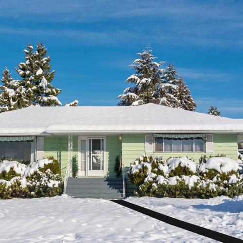 Baquler 1 Piece 13In x 25Ft Heated Snow Melting Mat for Roof, Driveways, and Walkways – Waterproof, Anti-Slip, Energy Efficient, Outdoor Electric Snow Removal Mat