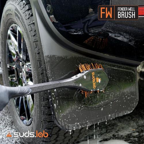 Suds Lab FW Fender Well Brush, Car Wash Brush, Long Handle Tire Cleaner for Car Detailing, 18 Inch, Soft Bristles, Non-Slip Grip, Black