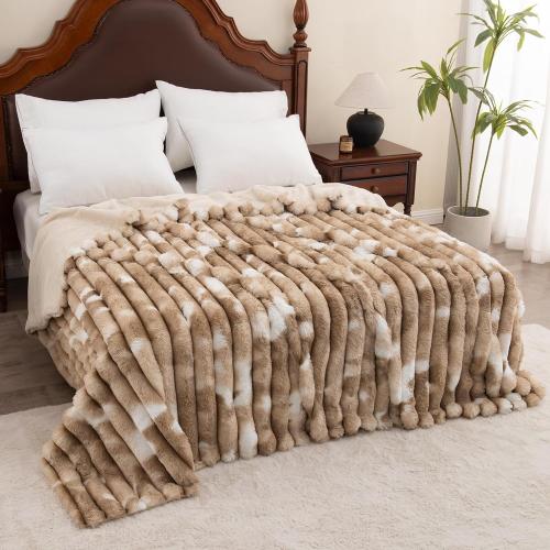 Throw Blanket for Couch - 60 x 80 Faux Rabbit Fur Throw Blanket Cozy Soft Warm Blankets for Bed Sofa Bedroom Living Room Fluffy Striped Blankets for Fall Winter, Home Decor, pink