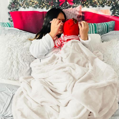 Bedsure Fleece Throw Blanket for Couch Cream - Lightweight Plush Fuzzy Cozy Soft Blankets and Throws for Sofa, 50x60 inches