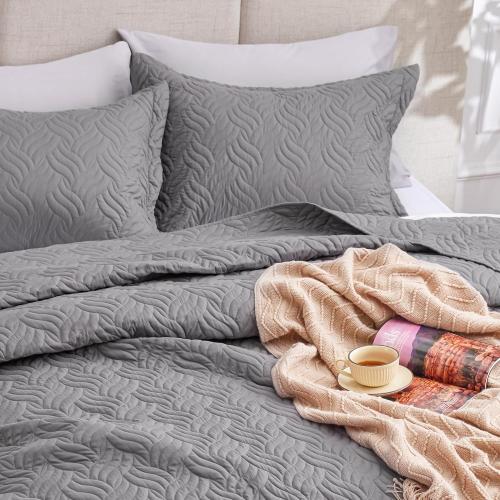 Love's cabin Quilts for Queen Bed Grey Bedspreads Bedding Set - Summer Lightweight Bedspread Comforter - Wave Pattern Bedding Coverlet for All Season - 3 Pieces (1 Quilt, 2 Pillow Shams)