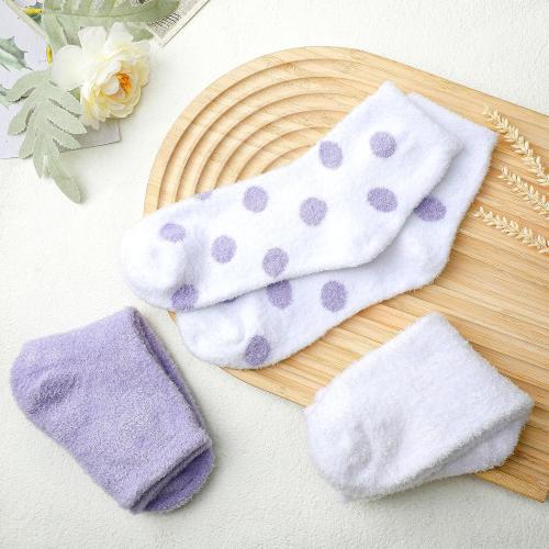 Tarpop 3 Pairs Aloe Socks Women Valentines Day Moisturizing Spa Socks for Dry Cracked Heel Feet Infused Gel Sleeping Fuzzy Lotion Gift for Women Men Softening Dry Feet(Purple and White)