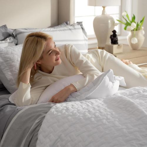 Bedsure Quilts King Size - Lightweight Bedspreads King Size with Basket Weave Pattern, Soft Quilt Bedding Set, White Comforter Set Coverlet for All Seasons with 2 Pillow Shams (106 x 96)