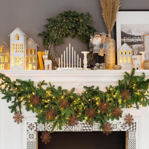 50 Pcs Christmas Rusty Snowflakes Metal Snowflake Decorations for Christmas Metal Snowflakes Ornaments for Winter Indoor Outdoor Xmas Tree Window Room Decorations(Classic)