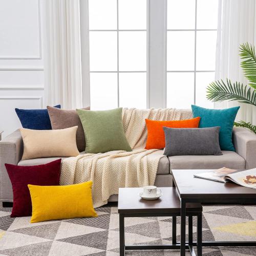 GAWAMAY Decorative Square Throw Pillow Covers 18x18 Inch Set of 4, Super Soft Chenille Pillows Cover Fall Pillowcase for Living Room Bedroom Sofa Couch Cushion Cover Burgundy Red 45x45cm