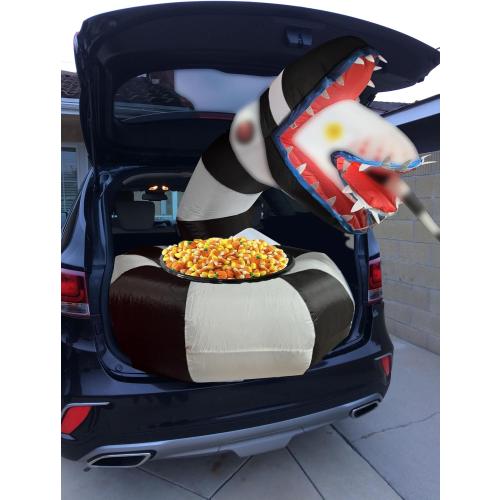 4.6FT Halloween Beetle Trunk or Treat Car Decorations Kit for SUV，4.6FT Inflatable Juice Garage Door Car Decorations Haunted House Car Banner Waterproof Archway for Halloween Outdoor Party Supplies Outside