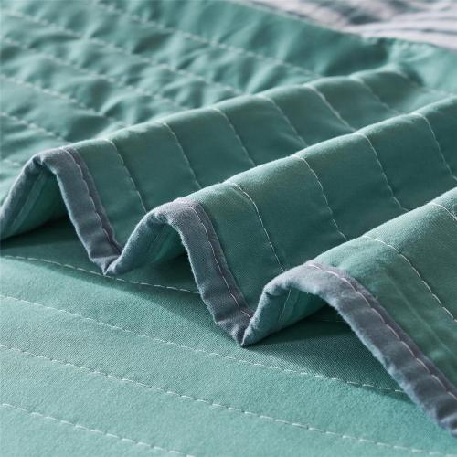 KAKIJUMN Full/Queen Quilt Bedding Set, White Grey and Green Patchwork Striped Quilt Set, 1 Pieces Soft Lightweight Bedspread Coverlet Set with 2 Pillow Sham(Green,Queen)
