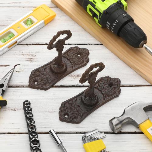 2 Pack Decorative Vintage Cast Iron Wall Hooks Vintage Key Wall Holder for Hanging Coats Key Bags Hats Towels Hanger Rustic Farmhouse Decor