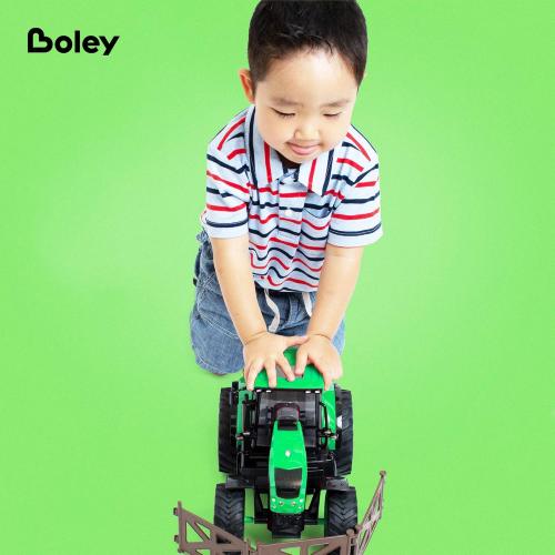 Boley Jumbo Green Tractor - Light & Sound Farm Toy for Boys & Girls Ages 3 , Realistic Farm Playset with Soft Tires, Large Wheels