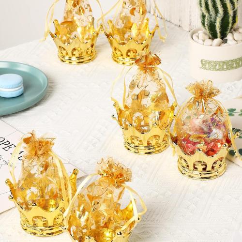 Jetec 8 Pcs Gold Fillable Crown Goblet with Pouch Vintage Plastic Goblet for Candy Chocolate Cake Dessert Storage Decoration for Wedding Birthday Party