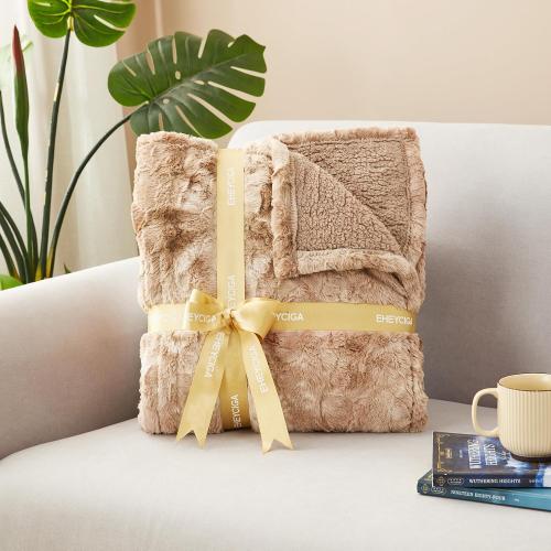 EHEYCIGA Electric Heated Blanket Queen Size Faux Fur, 10 Hours Auto Shut Off 9 Heating Levels Heating Blanket with Dual Control, Soft Warm Heated Blanket Fast Heating Camel, Faux Fur & Sherpa
