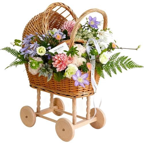 Woven Rattan Stroller Shaped Flower Basket, Vintage Wicker Baby Carriage Planter for Floral Arrangements, Baby Shower Wedding Party Decor, Photography Props, Floral Rustic Home Decor (Large Style B)