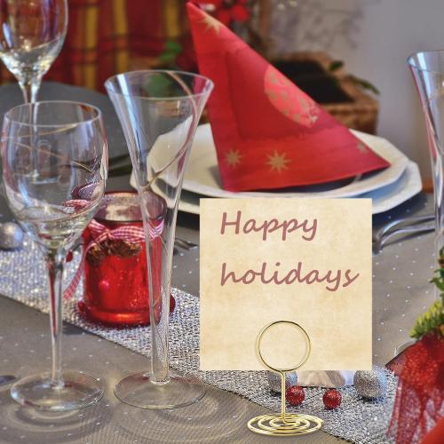 Hoewina 26Pcs Table Number Holders, Place Card Holder, Wire Picture Holder, Small Size Table Card Holders, Photo Holder for Centerpieces, Wedding Reception, Party, Birthday (Gold)