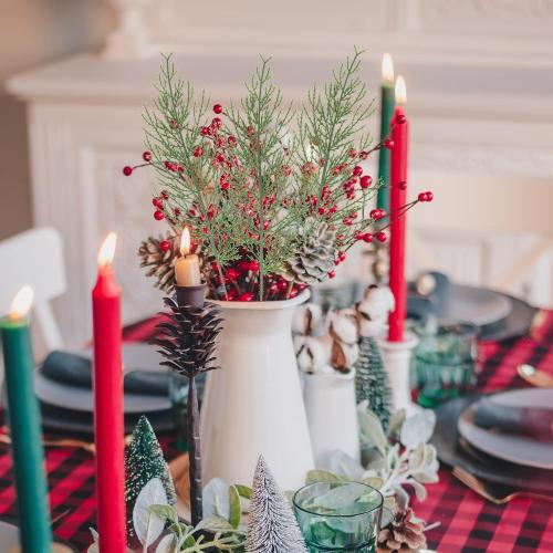 Alpurple 40 PCS Artificial Pine Leaves Branches-13.7 Inches Fake Greenery Pine Sprigs-Faux Picks for DIY Garland Wreath Christmas Embellishing and Home Garden Decoration (40PCS)