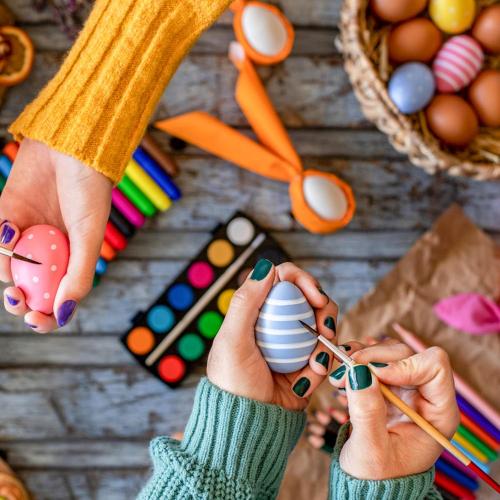 YunKo 6PCS Wooden Easter Eggs Fake Egg Chicken Coop Accessories Easter Eggs for Craft Nest Egg Brown for Laying Chickens