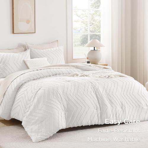 Andency White Twin/Twin XL Comforter Set, Twin Bed Comforter for College Dorm Girls Boys Kids Boho Soft Warm Cute Comforter, 2 Pieces Aesthetic Chevron Bohemian Bedding Set