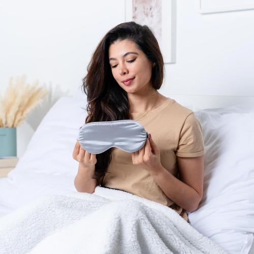 100% 22Momme Mulberry Silk Sleep Mask, Filled with Premium Mulberry Silk, Silk Eye mask for Sleeping Women, Sleep mask for Side Sleepers Perfect fit Adjustable Light Blocking Silk Sleep mask Gift