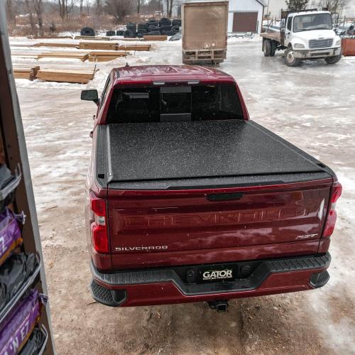 Gator ETX Soft Roll Up Truck Bed Tonneau Cover | 53309 | Fits 2017 - 2025 Ford F-250/350/450 Super Duty 6' 10 Bed (81.9)