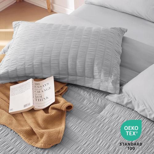 Light Grey Queen Size MUXHOMO 7 Pieces Queen Comforter Set, Seersucker Bed in a Bag Queen Size, All Season Luxury Bedding Set with Comforter, Flat Sheet, Fitted Sheet, Pillowcases & Shams, Light Grey