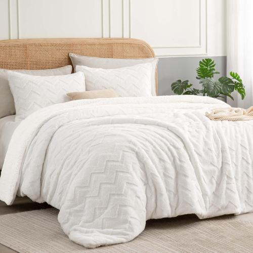 BEDELITE Fluffy Twin Comforter Set - Super Soft Sherpa Beige Comforter for Twin Size Bed, Luxury Warm Bedding Set for Winter, Fuzzy Bed Set 2 Piece (1 Comforter, 1 Pillowcase)