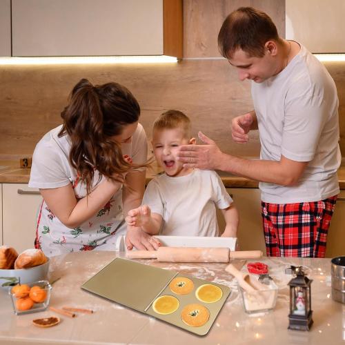 6 Cup Muffin Top Pan for Baking, Nonstick Hamburger Bun Pan, Straight Side English Muffin Cupcake Pans with Lid, Jumbo Muffins Pans for Baking Egg Sandwich Quiche Pancake, Gold (Round Shape)