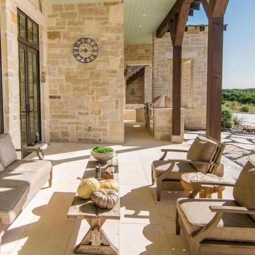 Large Outdoor Clock, Silent Non-Ticking Battery Operated Outdoor Wall Clock, Black Modern Metal Wall Clock for Patio, Porch, Pool Area, Kitchen, Bedroom, Living Room, Farmhouse Decor - 16 Inch