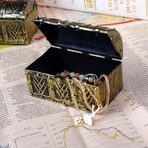 8 Pcs Miniature Pirate Treasure Chests Box, Mini Vintage Pirate Jewelry Storage Box, Party Supplies Decor Store Gold Coins Gems, Plastic Kids Pirate Treasure Chest Toy