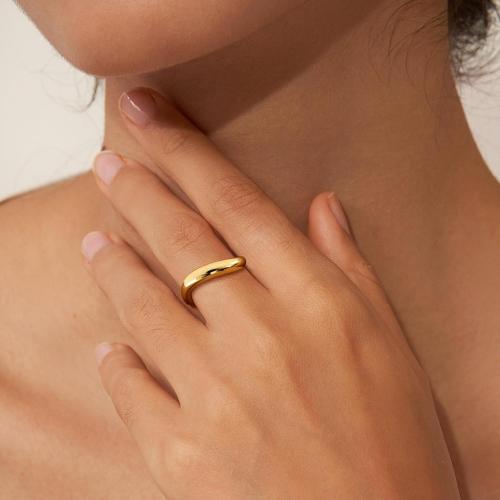 MBW Gold Rings for Women Non Tarnish, 14k Gold Plated Cubic Zirconia Stackable Rings for Women Trendy Chunky Twisted Wave CZ Thumb Bands Wedding Engagement Jewelry Gifts Size 5-10