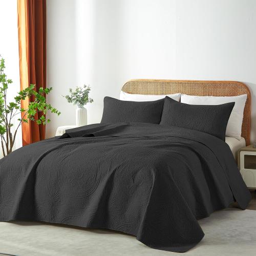 WURUIBO King/Cal King Quilt Set Black,Ultrasonic Embossed Bedspread, Lightweight Microfiber Coverlet, Modern Thin Bedding Set for All Season, 3 Piece(1 Quilt,2 Pillow Shams)