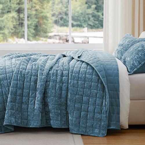 Velvet Quilt Set King Size - Luxury Velvet Comforter Bedding Set 3 Pieces, Lightweight Soft Cozy Shiny Dusty Blue Oversized Bedspread Coverlet for All Seasons with 2 Pillow Shams
