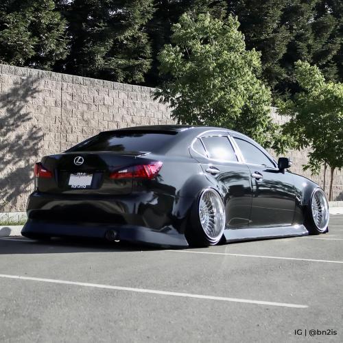 VViViD  Ultra Gloss Premium Vinyl Car Wrap Film (9ft x 5ft, Gloss Piano Black)