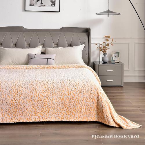 PLEASANT BOULEVARD | Leopard Throw Blanket Fleece, Premium Lightweight Cozy Warm Plush Microfiber Bedspread for Couch Sofa and Bed (Orange, Twin (60 x 80 inches))