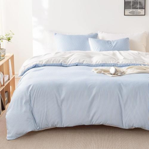 Wake In Cloud - Striped Comforter Set, Ticking Stripe Vertical Pinstripe Neutral Farmhouse Pattern Printed, Soft Lightweight Bedding, Blue White, King Size