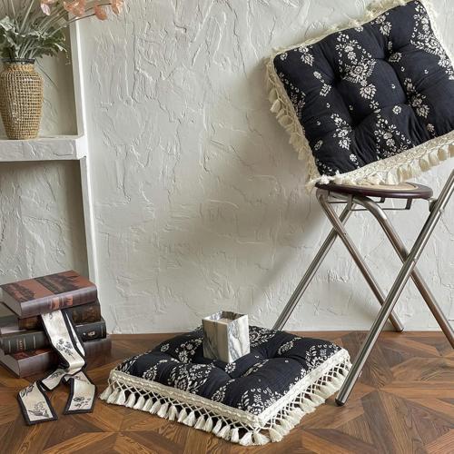 Set of 2 Floral Printed Chair Pads with Tassels Cotton Linen Square Chair Cushions 17x17x3 Inch Seat Cushion for Living Room Kitchen and Officewooden Chair (Green,17x17)