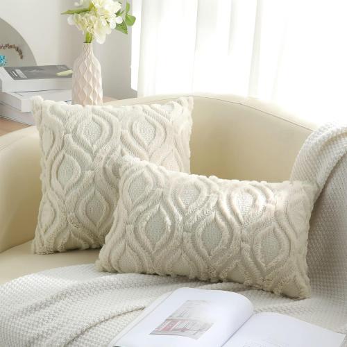 decorUhome Cozy Textured Throw Pillow Covers 18x18 Inch Set of 2, Soft Plush Faux Wool Beige Accent Couch Pillow Covers for Modern Farmhouse Sofa Bed Living Room