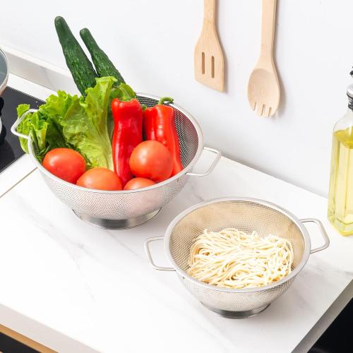 Colander Stainless Steel 3-Quart, Strainer for Kitchen Food, Dishwasher Safe