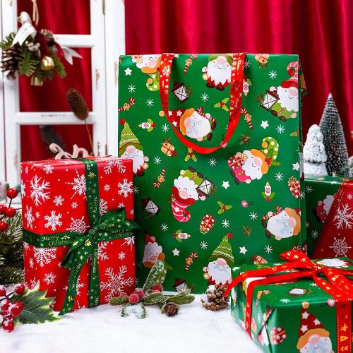 MAYPLUSS Gnome Wrapping Paper Roll, Reversible Green Christmas Wrapping Paper, Adorable Gnome Winter Holiday Gift Wrap With Snowflakes Design for Present Wrap, Packaging Supply (17 Inch X 33 Feet)
