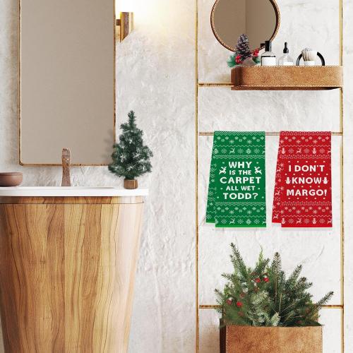 Christmas Vacation Decorations, 2Pcs Funny Holiday Kitchen Towels, Griswold Family Cousin Eddie Christmas Vacation Merch, Xmas Bathroom Hand Towels - Why is The Carpet All Wet? I Don't Know Margo