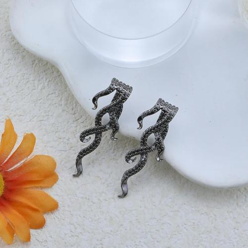 Octopus Snake Stud Earrings for Women Vintage Gothic Animal Stud Earrings Snake Earrings Octopus Earrings Front Back Pierced Stud Earrings Punk Rock Earrings Halloween Jewelry Outfits Accessories