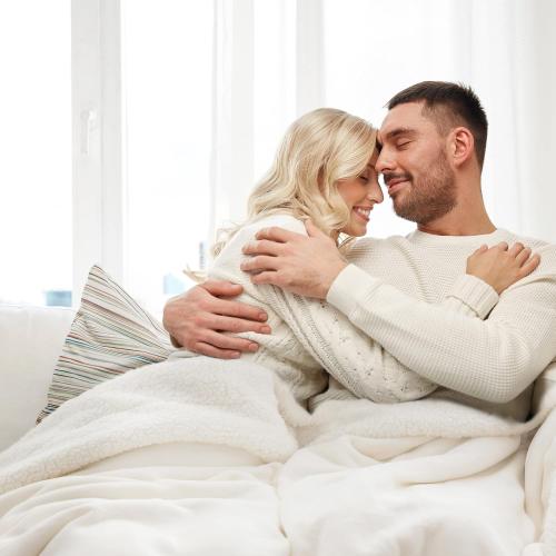 Bedsure GentleSoft Sherpa Fleece Throw Blanket for Couch, Non-Heated, Thick and Warm Throw for Women and Men, Soft Fuzzy Plush Blanket for Spring, Cream, 50x60 Inches