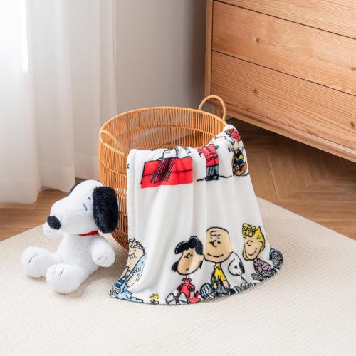 Berkshire VelvetLoft Peanuts Snoopy Cute Character Plush Throw Blanket, Peanuts Gang, Throw (55 x 70)