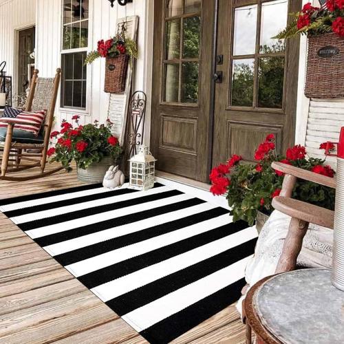 Size Large Color Black and White Area Rug  Striped Front Door Mat Front Porch Rug Hand-Woven Machine Washable Indoor/Outdoor Layered Door Mats for Entryway/Bedroom/Outdoor