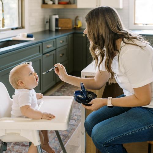 Dr. Brown's Toddler Feeding Starter Set, Travel Bundle with Cheers360 Spoutless Training Cup with Handles, 6m , 4 Piece