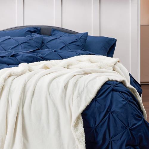 Bedsure GentleSoft Sherpa Fleece Throw Blanket for Couch, Non-Heated, Thick and Warm Throw for Women and Men, Soft Fuzzy Plush Blanket for Spring, Cream, 50x60 Inches