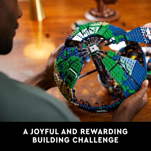 LEGO Ideas The Globe Building Set, Build and Display Model for Adults, Home Decor Gift for People with a Passion for Travel, Geography and Arts, 21332