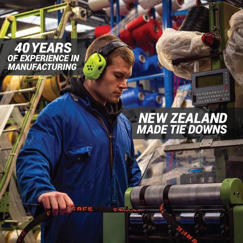 Rear TRANSOM Boat Trailer Straps Ratchet TIE Downs Strap, Made in NZ - 1.5 x 4’ Heavy Duty Rear Transom with PVC Hooks for Trailered Boats, Pontoons & Jetskis - 3,300lbs Break Strength - (Pair) Blue