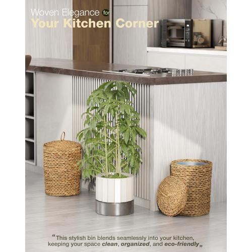 BLUEWEST 3 Gallons Wicker Bathroom Trash Can with Lid, Handwoven Rattan Wastebasket with Removable Plastic Inner Bin, Decorative Waste Basket for Bedroom, Office, or Kitchen